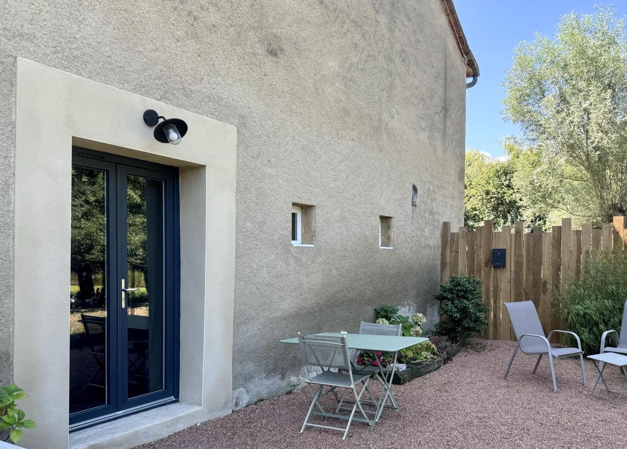 Domaine D'Aromm - Chambres D'Hotes & Gites - Piscine, Etangs & Animaux - Au Calme Ouches Esterno foto