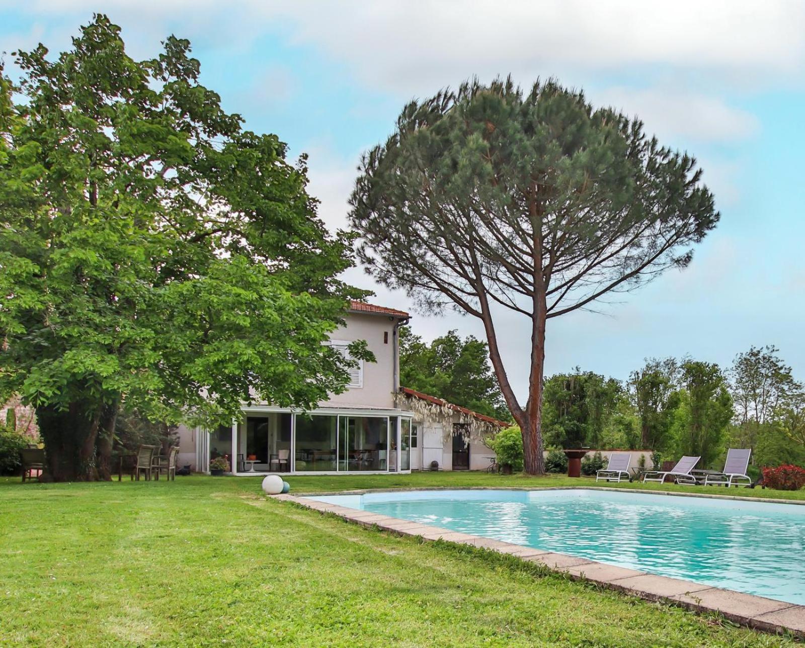 Domaine D'Aromm - Chambres D'Hotes & Gites - Piscine, Etangs & Animaux - Au Calme Ouches Esterno foto